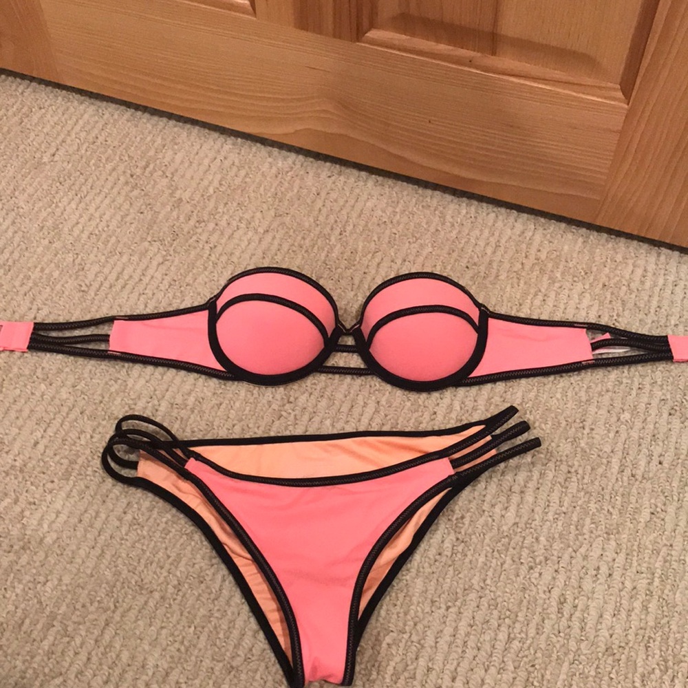VS Triangle Bikini
